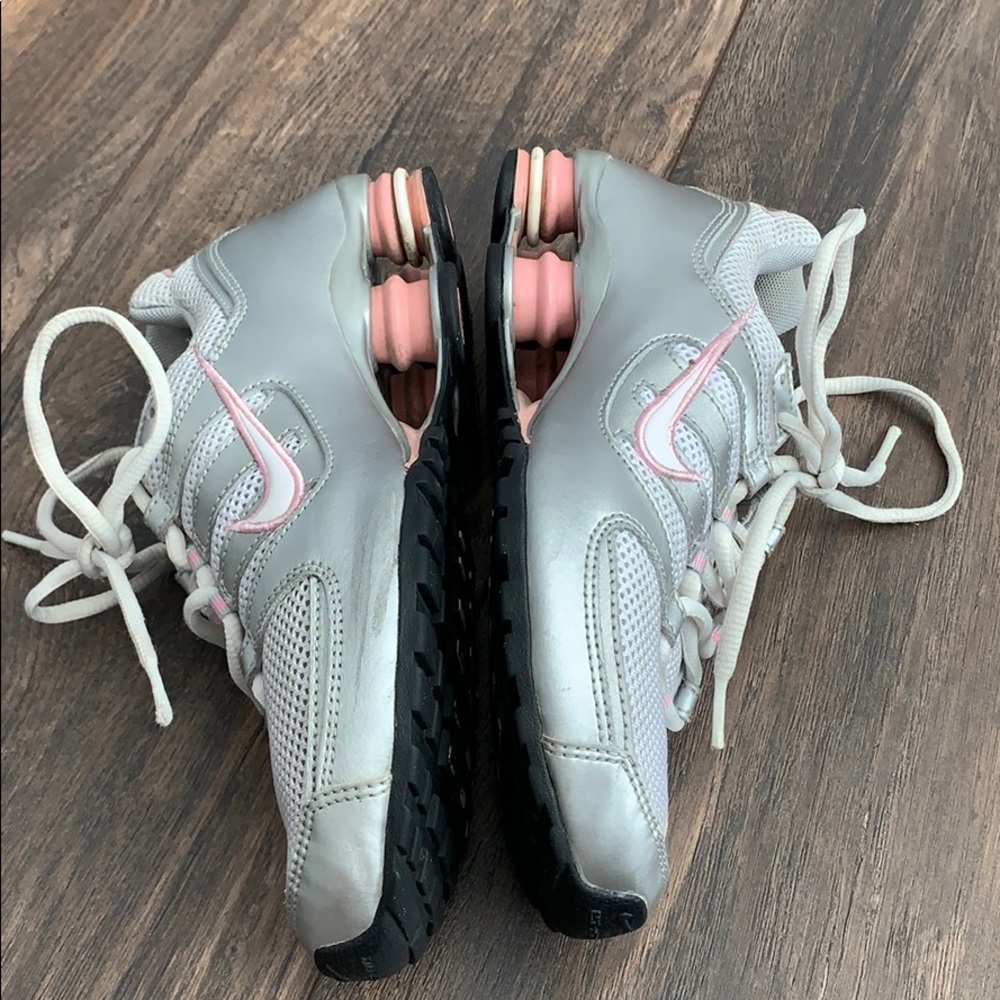 Nike Shox - Picture 4 of 8